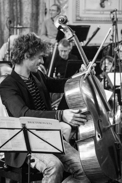 2018 - Raphael Jouan et l'orchestre - Trio Helios - Credit photo Mathilde Leconte